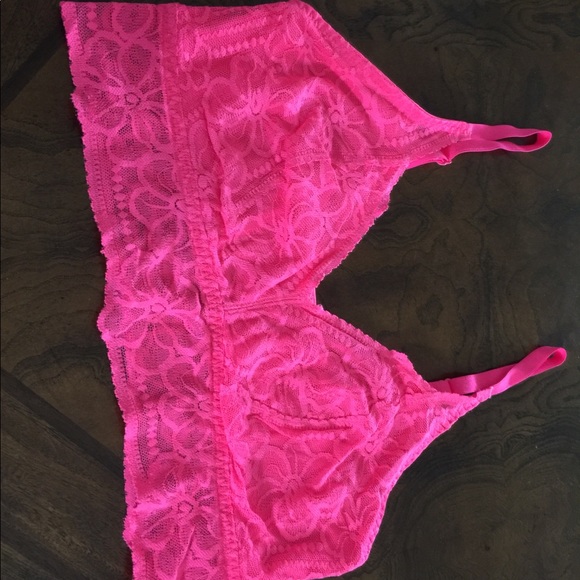 Victoria's Secret Bralettes 15 different colors - Picture 4 of 8